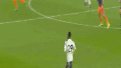 连战7日，战绩逆势飙升+9分！数据波动惊人，谁能在这场悬殊对决中脱颖而出？